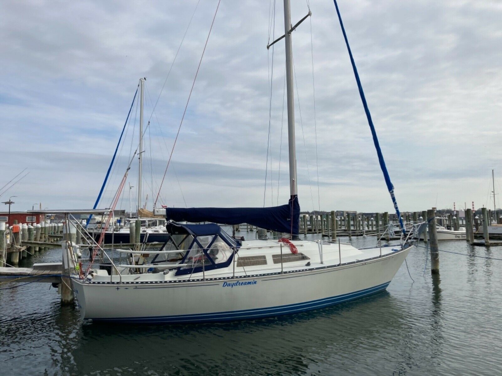 Fast 32 Foot Sailboat Setup For Cruising, Has Solar And Is Good To Go