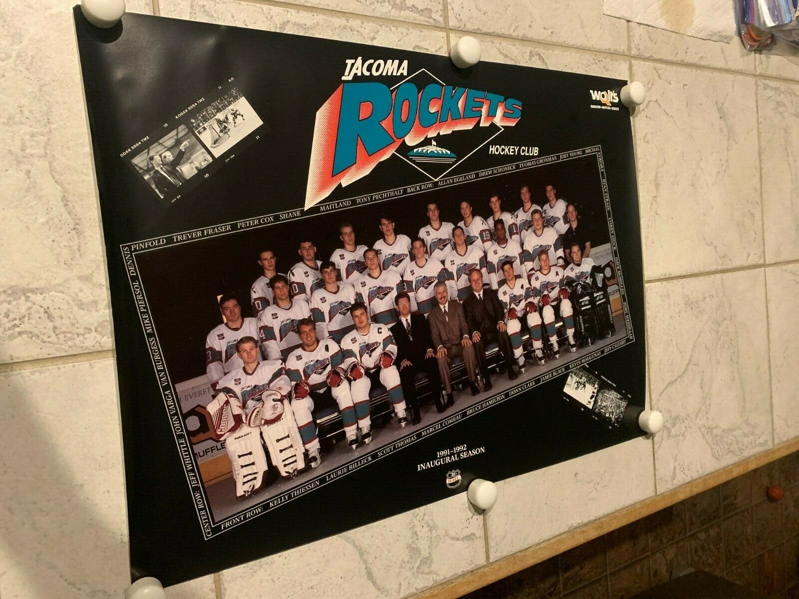 1991-92 Tacoma Rockets Inaugural Season Team Poster Whl Hockey Poster 19x26 Nice