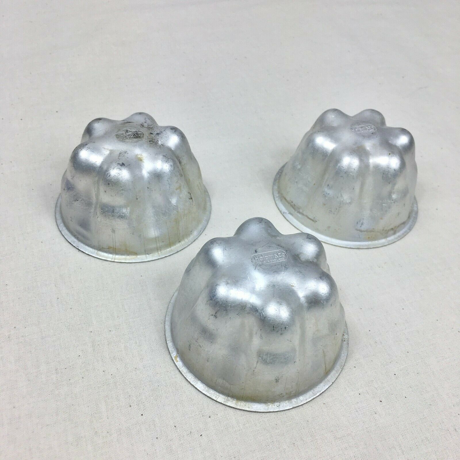 3 Vintage Aluminum Individual Dessert Tins Pudding Jello Molds Helpmate England